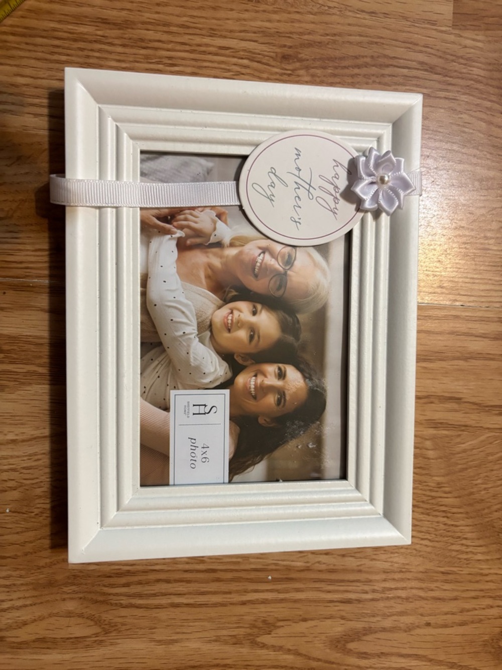 White Decorative Photo Frame with Ribbon Accent